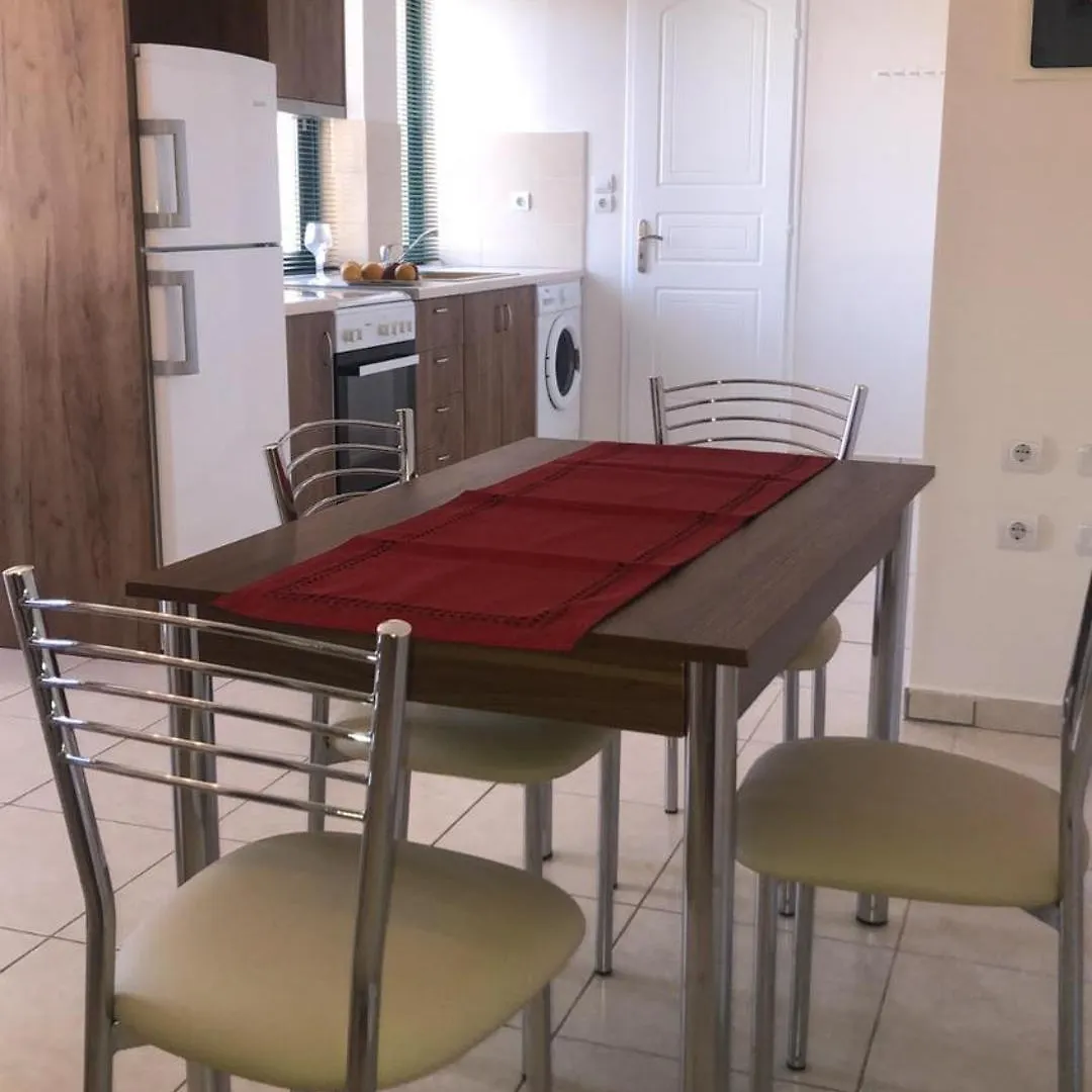 Foussato Residence أرغوستولي اليونان